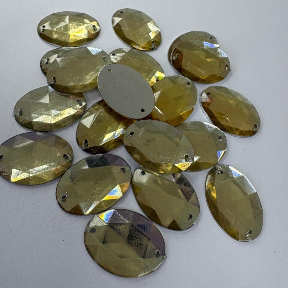 Chaton Oval 18x25mm Mel/ 2000 peças