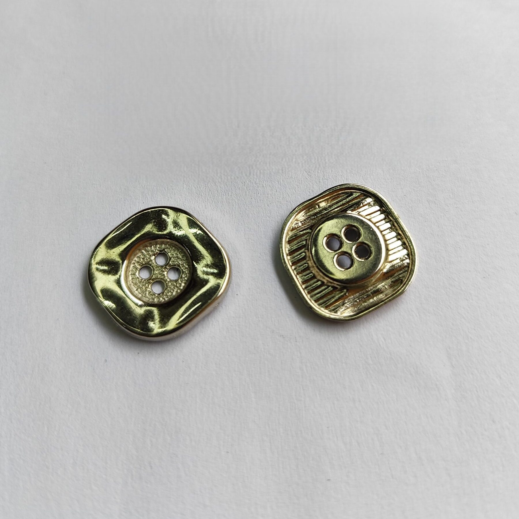 Botão de Metal 1194/28 Tam 28 Dourado/1000 pçs