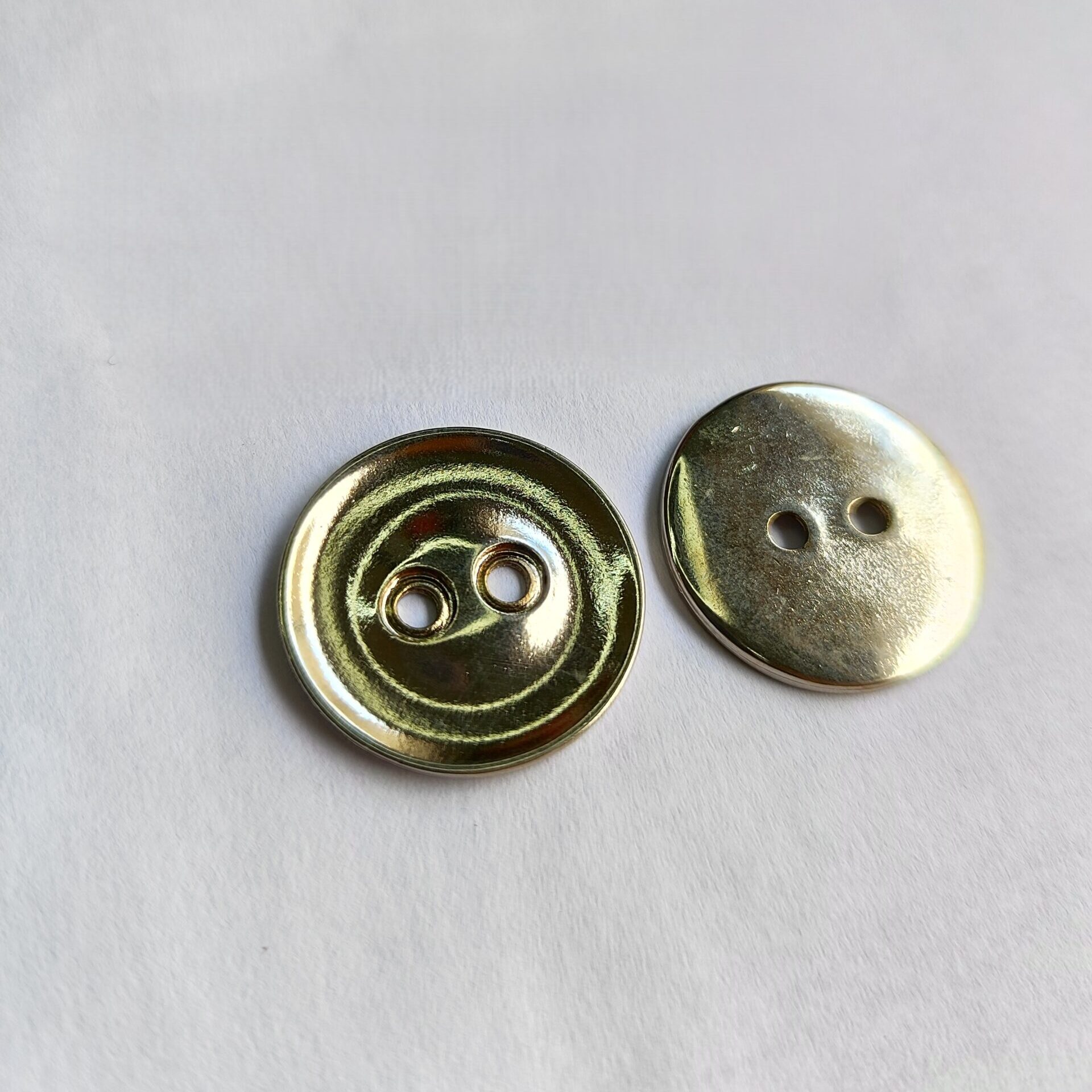 Botão de Metal 2511/40 Tam 40 Dourado/ 500 pçs