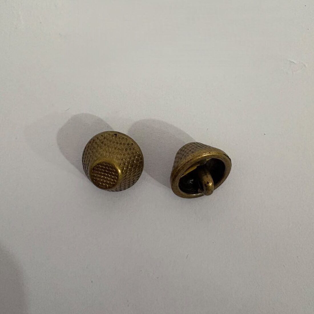 Botão de ABS 504/24 Tam 24 Ouro Velho/ 500 pçs