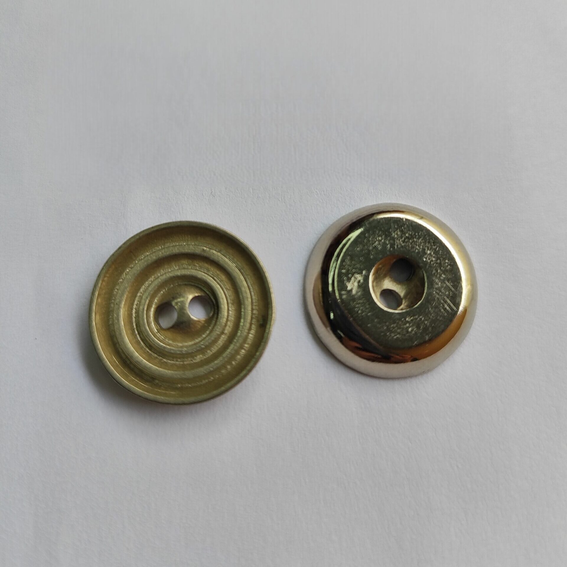 Botão de Metal 7265/38 Tam 38 Dourado/1000 pçs