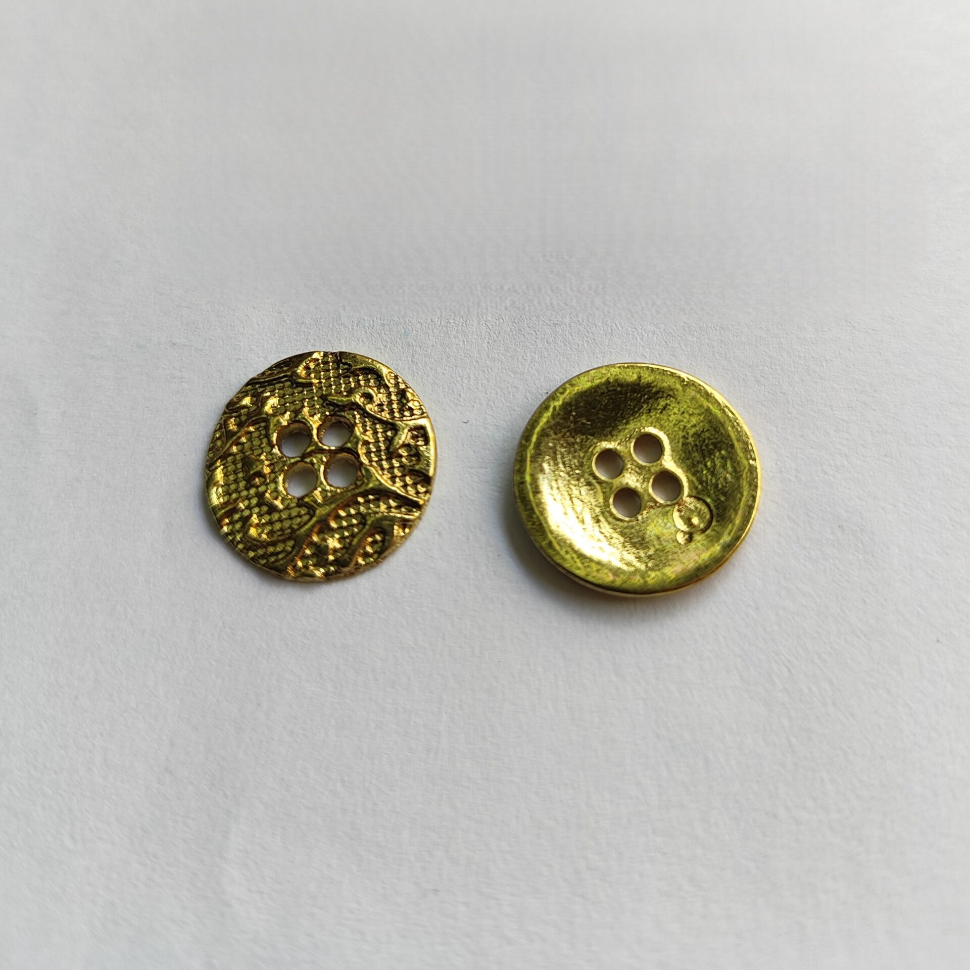 Botão de Metal 7268/28 Tam 28 Dourado/1000 pçs